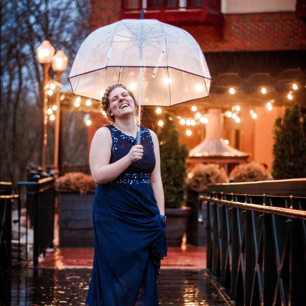 Meet your Posher, Kayla